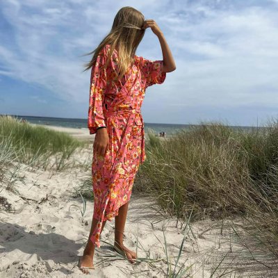 kimono blommig rosa