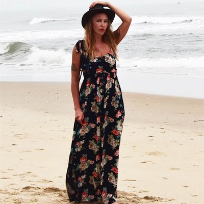 Klänning svart blommig